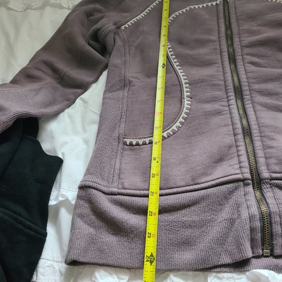 Special Edition Lululemon Zipup - Picture 10 of 11